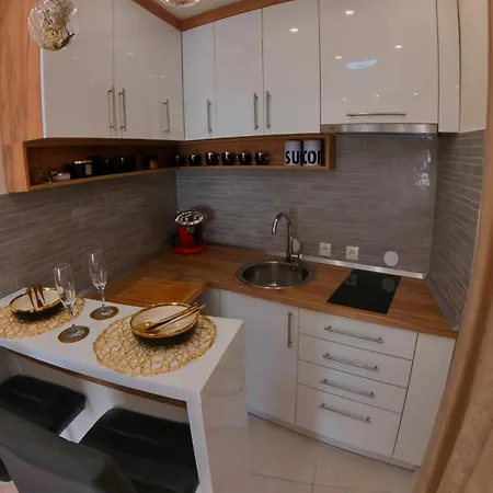 Stan Na Dan Sa Dzakuzijem Om Relax Apartman *